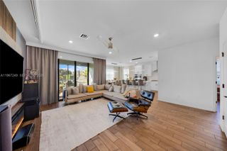 2454 Primrose Pl, Oakland Park, FL 33309