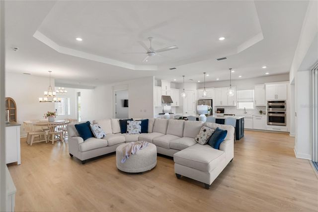 15278 CONTENTA LOOP, Bradenton, FL 34211