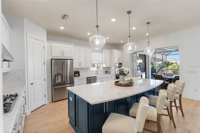 15278 CONTENTA LOOP, Bradenton, FL 34211