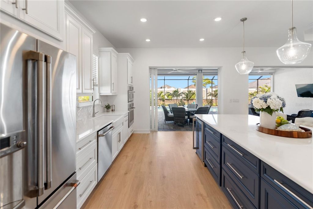 Image 11 of property listing at 15278 CONTENTA LOOP, Bradenton, FL 34211