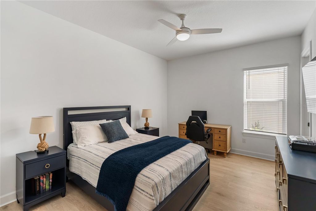 Image 25 of property listing at 15278 CONTENTA LOOP, Bradenton, FL 34211