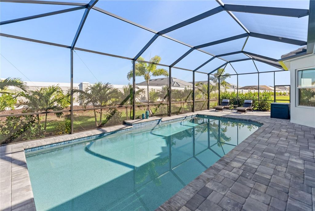 Image 32 of property listing at 15278 CONTENTA LOOP, Bradenton, FL 34211