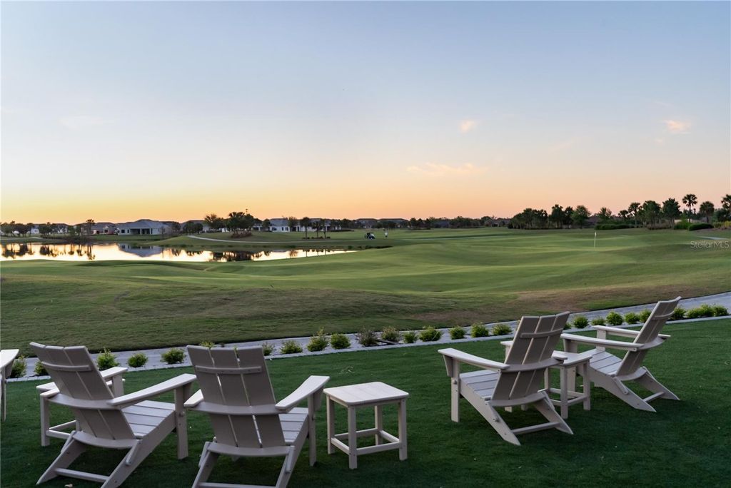 Image 40 of property listing at 15278 CONTENTA LOOP, Bradenton, FL 34211