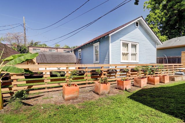 1523 Harvard Street, Houston, TX 77008