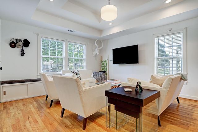 1523 Harvard Street, Houston, TX 77008