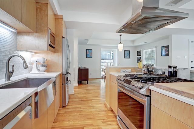 1523 Harvard Street, Houston, TX 77008