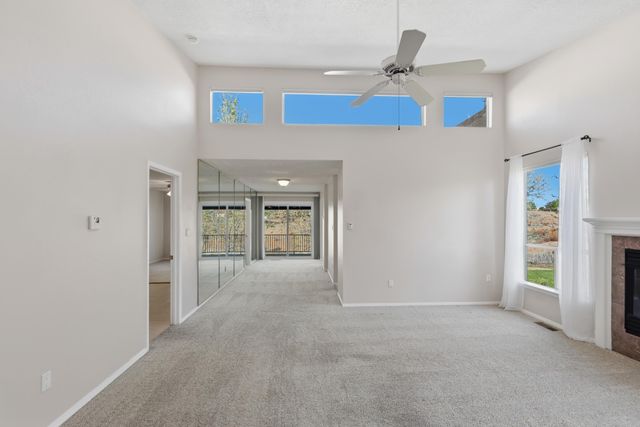 616 Eastlake Drive SE, Rio Rancho, NM 87124