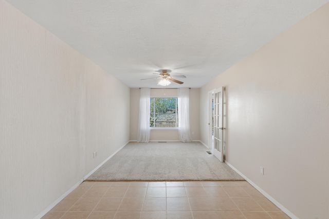 616 Eastlake Drive SE, Rio Rancho, NM 87124