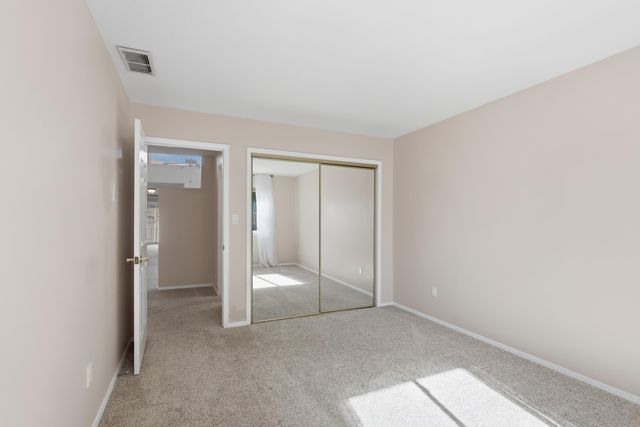 616 Eastlake Drive SE, Rio Rancho, NM 87124