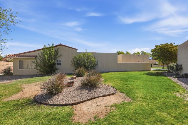 616 Eastlake Drive SE, Rio Rancho, NM 87124