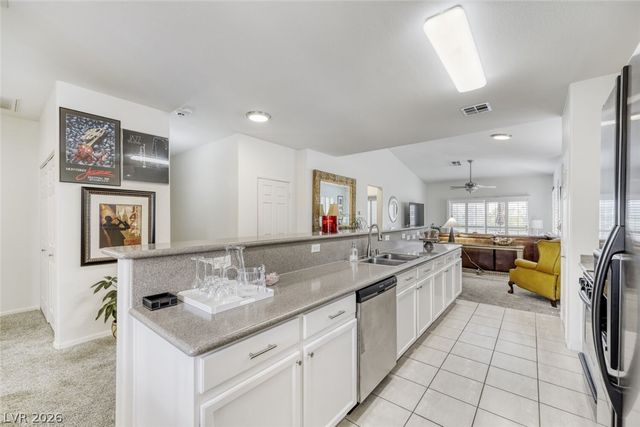 712 Peachy Canyon Circle 204, Las Vegas, NV 89144