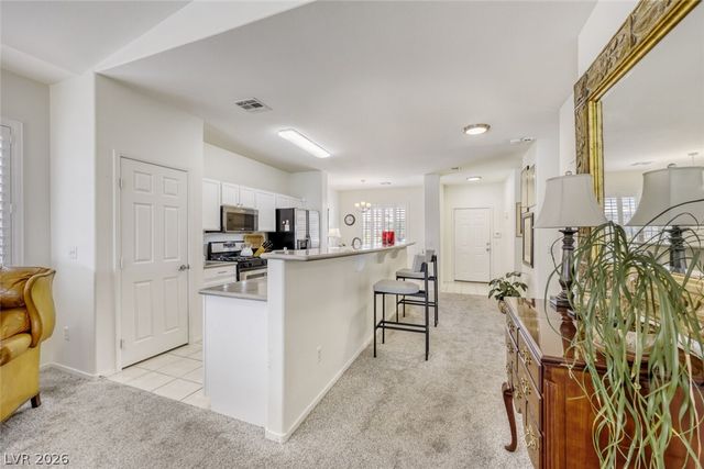 712 Peachy Canyon Circle 204, Las Vegas, NV 89144