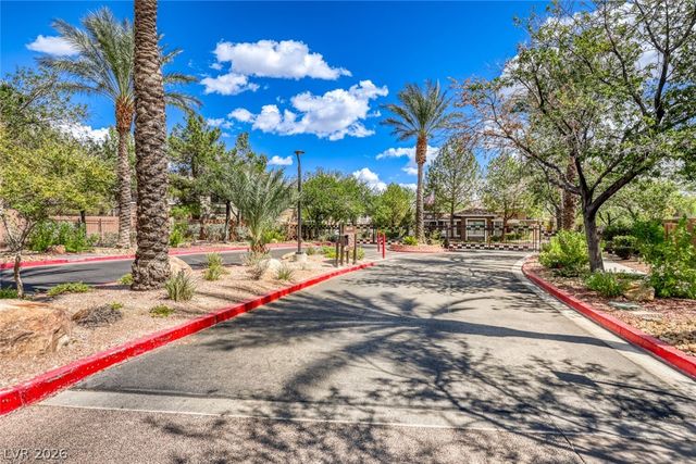 712 Peachy Canyon Circle 204, Las Vegas, NV 89144