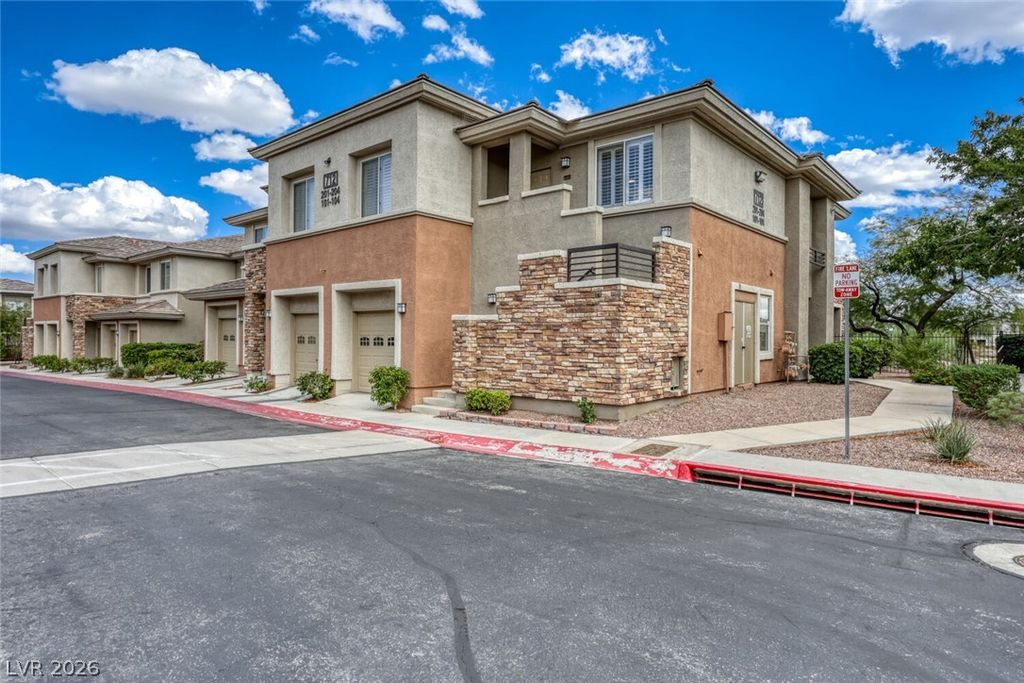 712 Peachy Canyon Circle 204, Las Vegas, NV 89144