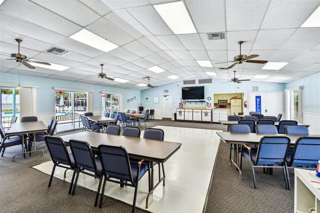 9032 MISSION OAKS BOULEVARD F, Seminole, FL 33776