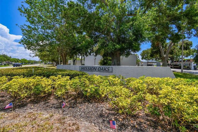 9032 MISSION OAKS BOULEVARD F, Seminole, FL 33776