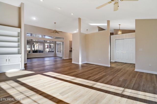 107 Walden Ridge Drive, Crossville, TN 38558