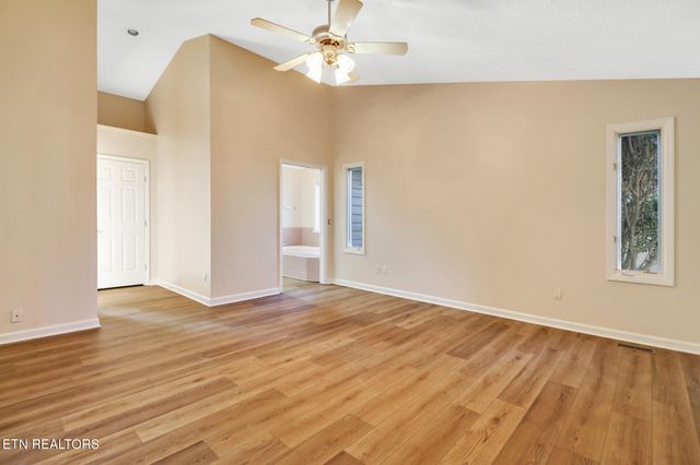 107 Walden Ridge Drive, Crossville, TN 38558