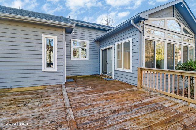 107 Walden Ridge Drive, Crossville, TN 38558