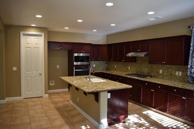 3154 Mitchell Avenue, Clovis, CA 93619