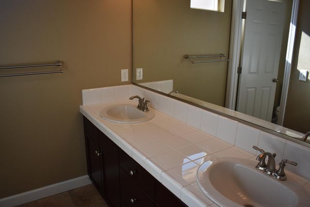 3154 Mitchell Avenue, Clovis, CA 93619