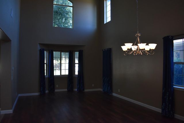 3154 Mitchell Avenue, Clovis, CA 93619