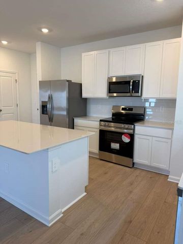 5195 LOYALTY DRIVE, St Cloud, FL 34772