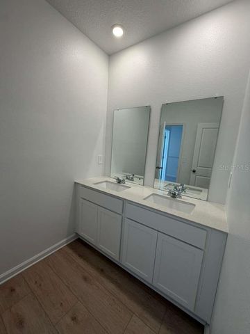 5195 LOYALTY DRIVE, St Cloud, FL 34772