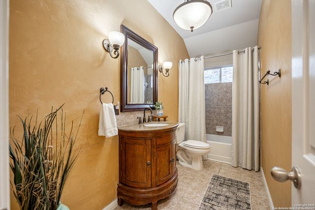 8836 Gustine, Helotes, TX 78023