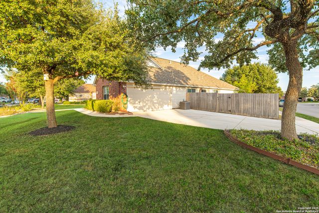 8836 Gustine, Helotes, TX 78023