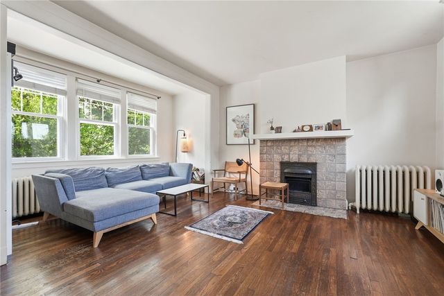5871 Shady Forbes Terrace, Squirrel Hill, PA 15217