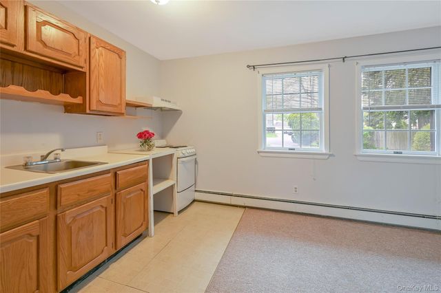 54 Marwood Place, Stony Brook, NY 11790