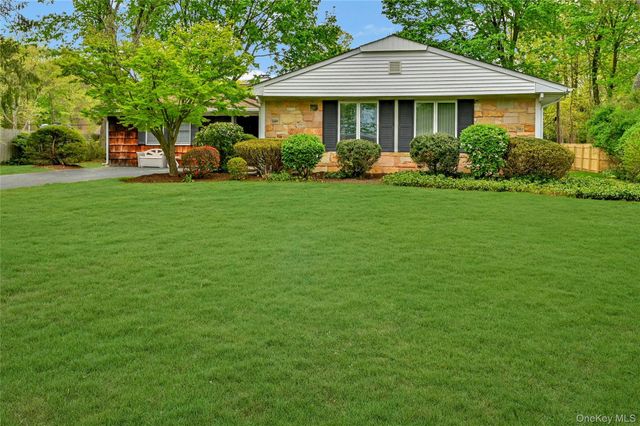 54 Marwood Place, Stony Brook, NY 11790