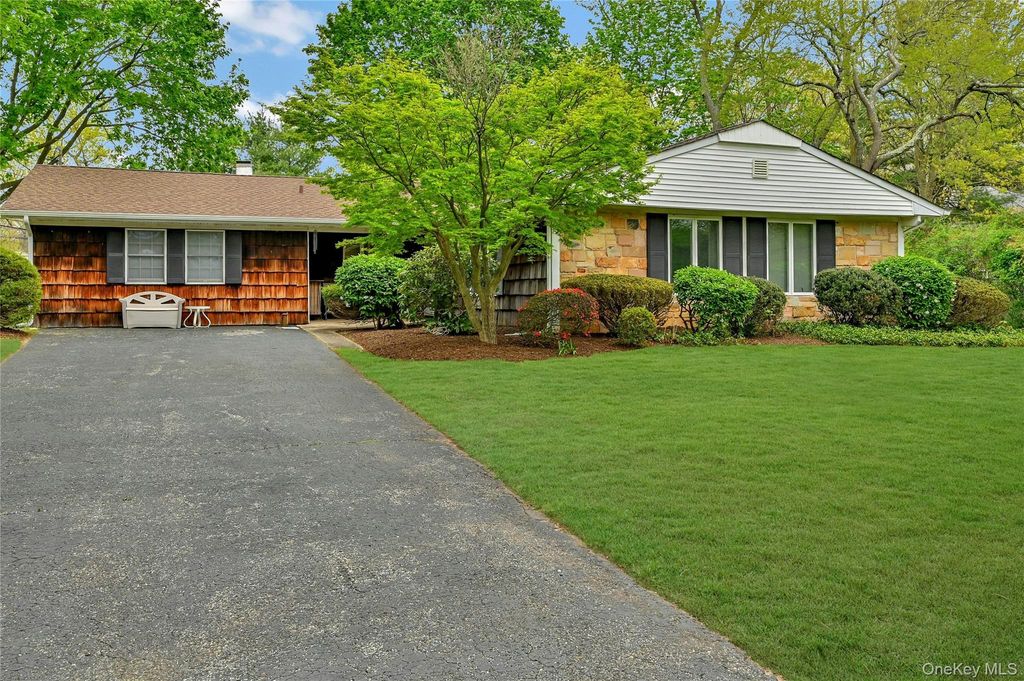 54 Marwood Place, Stony Brook, NY 11790