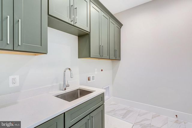 4304 SALINA CT, Fairfax, VA 22030