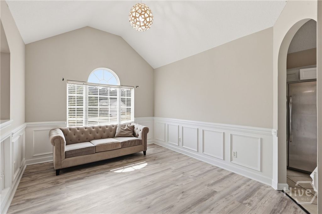 Image 17 of property listing at 48 Bush Court, Richmond Hill, GA 31324
