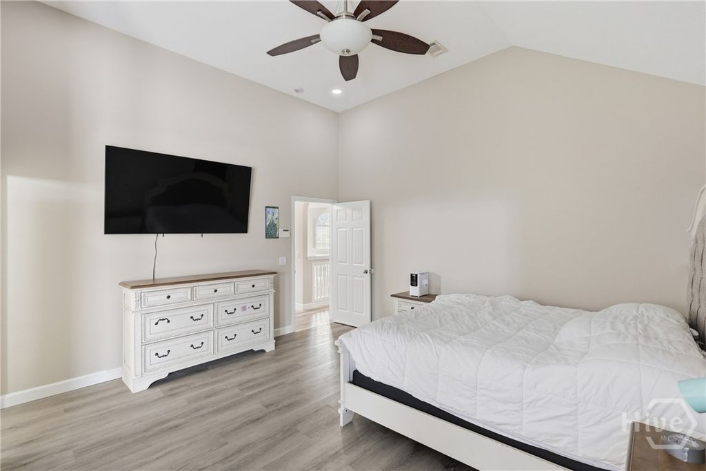 Image 20 of property listing at 48 Bush Court, Richmond Hill, GA 31324