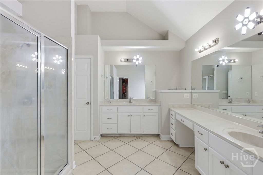 Image 21 of property listing at 48 Bush Court, Richmond Hill, GA 31324