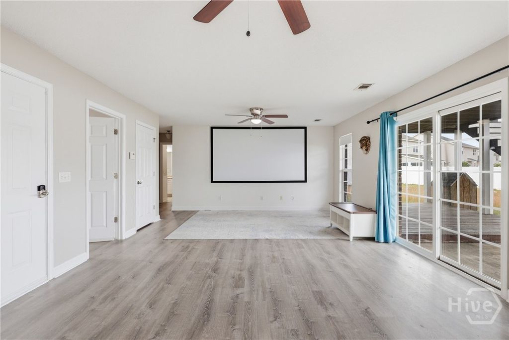 Image 26 of property listing at 48 Bush Court, Richmond Hill, GA 31324