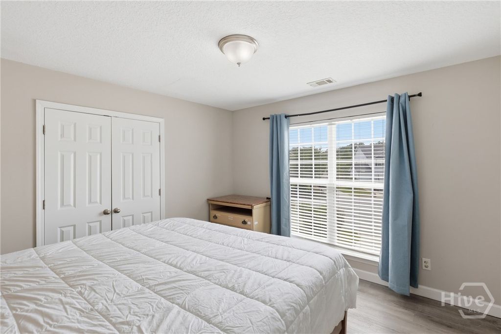 Image 31 of property listing at 48 Bush Court, Richmond Hill, GA 31324