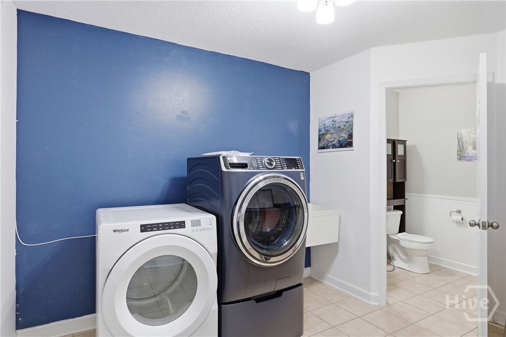 Image 34 of property listing at 48 Bush Court, Richmond Hill, GA 31324