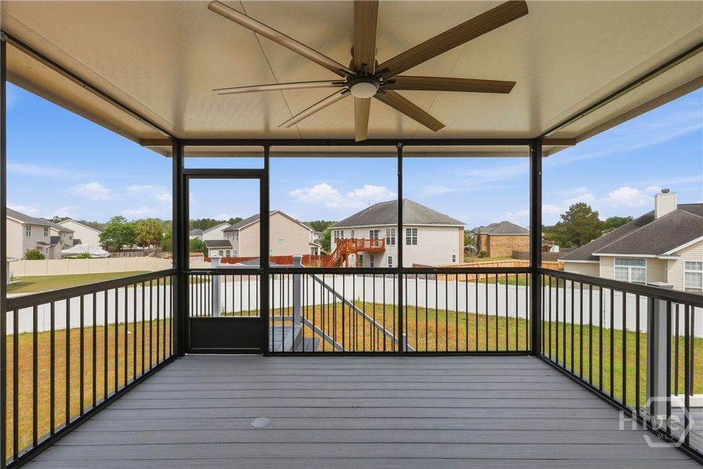 Image 8 of property listing at 48 Bush Court, Richmond Hill, GA 31324