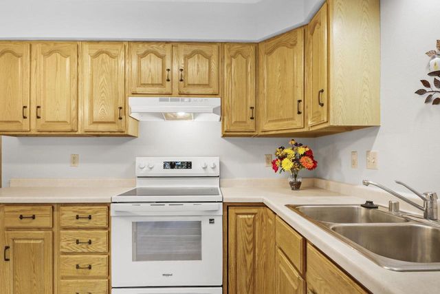 312 Schweitzer Drive, Verona, WI 53593