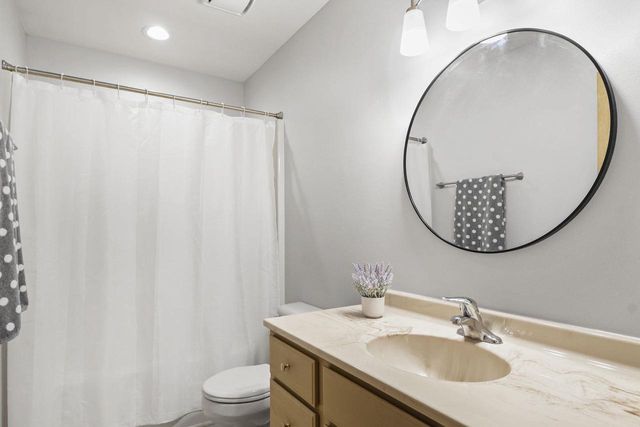 312 Schweitzer Drive, Verona, WI 53593