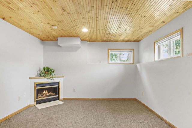 312 Schweitzer Drive, Verona, WI 53593