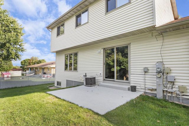 312 Schweitzer Drive, Verona, WI 53593