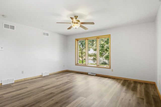 312 Schweitzer Drive, Verona, WI 53593