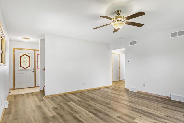 312 Schweitzer Drive, Verona, WI 53593