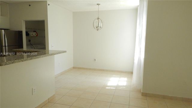 19877 E Country Club Dr 3104, Aventura, FL 33180