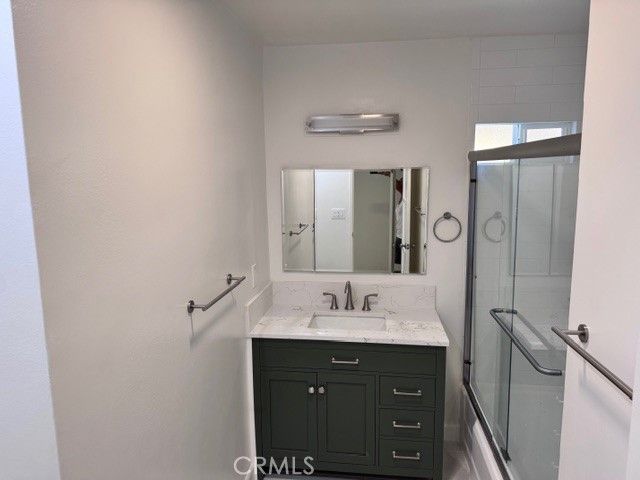 6838 Amestoy, Los Angeles, CA 91406